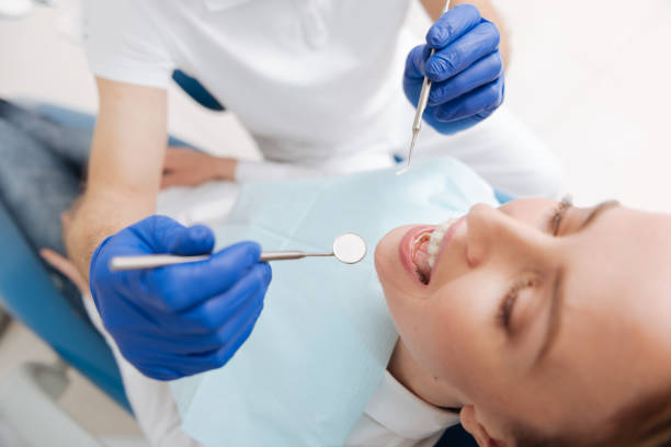 Best Emergency Dental Care  in Redfield, SD